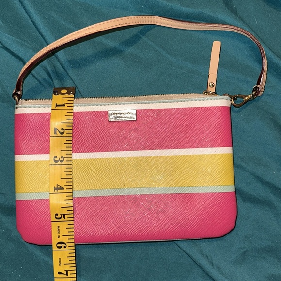 Cute and fun colors Kate Spade wristlet - Picture 2 of 6